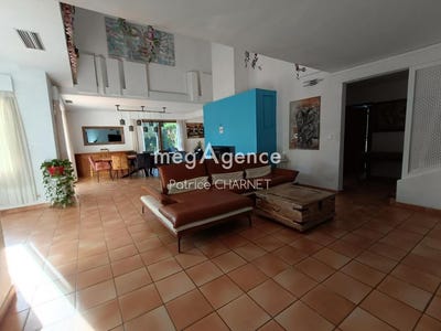 /international/fr/narbonne-languedoc-roussillon-310100914608/?lang=zh-tw