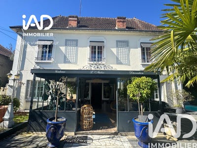 /international/fr/joue-les-tours-centre-val-de-loire-310106709000/