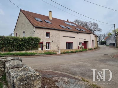 /international/fr/pouilly-sur-vingeanne-burgundy-310100004404/