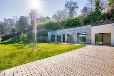 /international/fr/louveciennes-ile-de-france-310099682677/