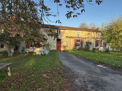 /international/fr/sommieres-du-clain-charente-310108675882/
