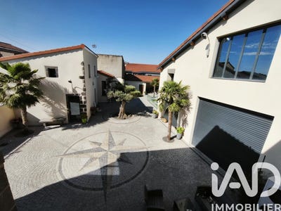 /international/fr/saint-beauzire-auvergne-310106387928/