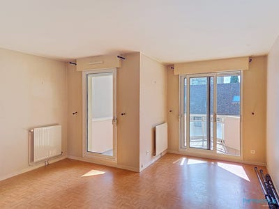 /international/fr/chalon-sur-saone-burgundy-310108452948/