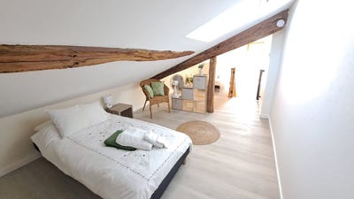 /international/fr/saint-meard-de-drone-aquitaine-310107556890/