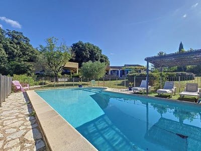 /international/fr/bedarieux-languedoc-roussillon-310101446248/?lang=en
