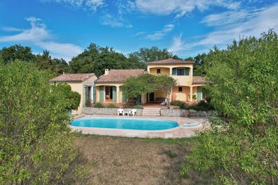 /international/fr/uzes-languedoc-roussillon-310101357156/?lang=zh-cn
