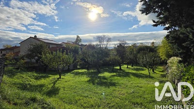 /international/fr/riom-auvergne-310103605594/