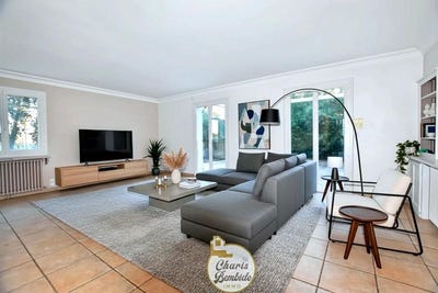 /international/fr/bernis-languedoc-roussillon-310108265594/