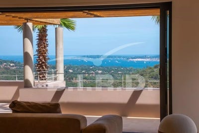 /international/fr/grimaud-provence-alpes-cote-d-azur-310101018226/?lang=en