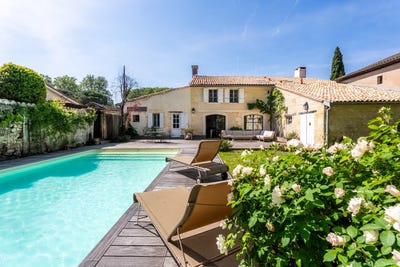 /international/fr/bruges-aquitaine-310106189761/