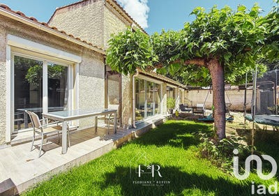 /international/fr/le-pontet-provence-alpes-cote-d-azur-310099943280/