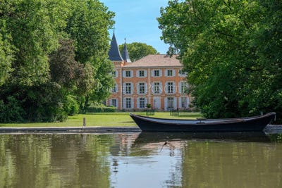 /international/fr/pezenas-languedoc-roussillon-310108291172/