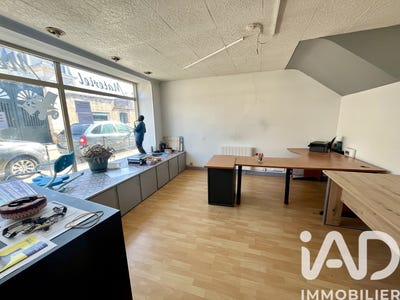 /international/fr/villeneuve-sur-yonne-burgundy-310103613800/