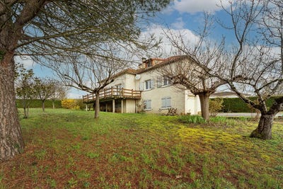 /international/fr/lauzerte-midi-pyrenees-310110161697/