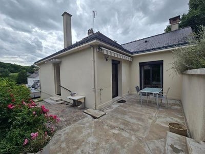 /international/fr/rochecorbon-centre-val-de-loire-310108779323/