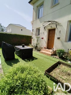 /international/fr/la-chapelle-longueville-upper-normandy-310107411382/?lang=th