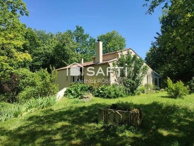 /international/fr/rouillac-charente-310099466098/