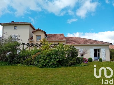 /international/fr/rouzede-charente-310097900318/