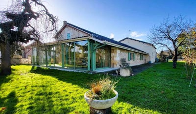 /international/fr/saint-laurent-des-vignes-aquitaine-310099712339/