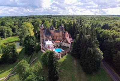 /international/fr/clermont-ferrand-auvergne-120090753453/