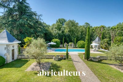 /international/fr/saint-laurent-de-cognac-charente-310108372936/