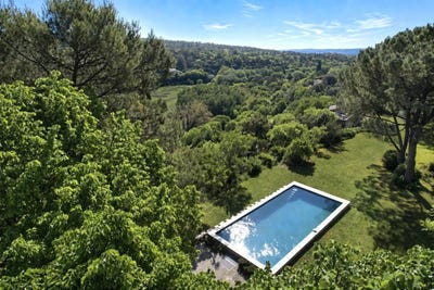 /international/fr/uzes-languedoc-roussillon-310109050179/?lang=de