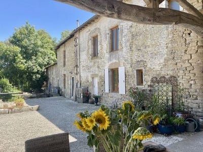 /international/fr/saint-pierre-de-l-ile-charente-310101384484/?lang=zh-cn