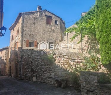 /international/fr/le-barroux-provence-alpes-cote-d-azur-310100404611/