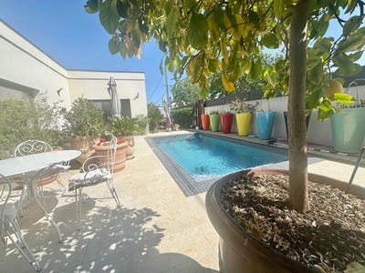 /international/fr/ornaisons-languedoc-roussillon-310107793890/