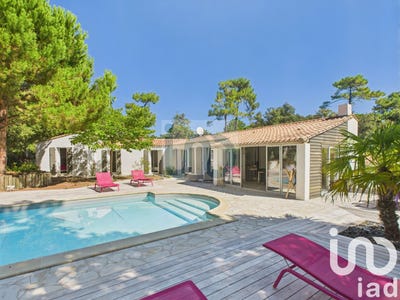 /international/fr/la-couarde-sur-mer-charente-310097873206/?lang=id