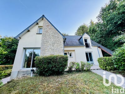 /international/fr/bourbriac-brittany-310100229035/
