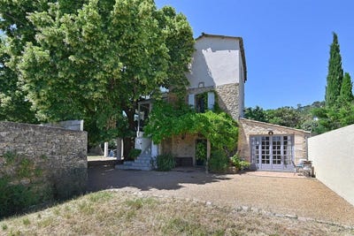 /international/fr/bagnols-sur-ceze-languedoc-roussillon-310108453175/