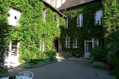 /international/fr/autun-burgundy-310104301765/?lang=th