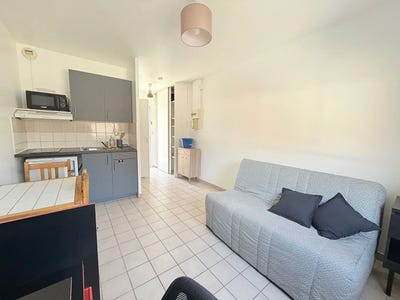 /international/fr/bourges-centre-val-de-loire-310107837096/
