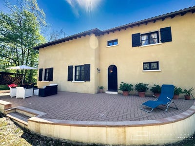 /international/fr/lasseube-propre-midi-pyrenees-310108264113/