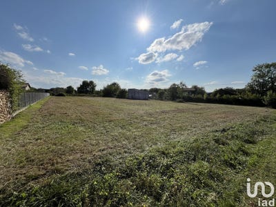 /international/fr/nieuil-charente-310100492567/