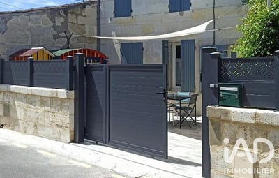 /international/fr/saintes-charente-310108893224/?lang=id