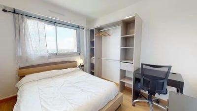 /international/fr/avenue-marcel-cachin-venissieux-rhone-310104499022/