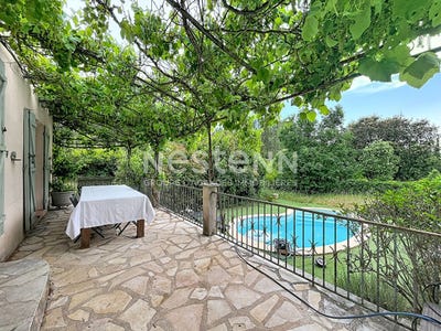/international/fr/peymeinade-provence-alpes-cote-d-azur-310108554033/