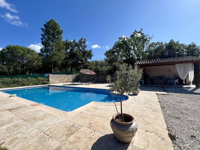 /international/fr/fayence-provence-alpes-cote-d-azur-310101135327/?lang=en