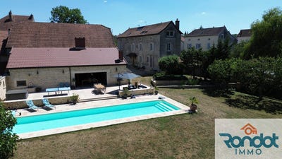 /international/fr/is-sur-tille-burgundy-310106781700/