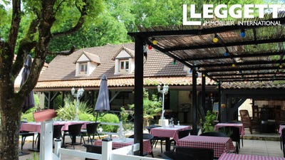 /international/fr/villefranche-du-perigord-aquitaine-310099421597/