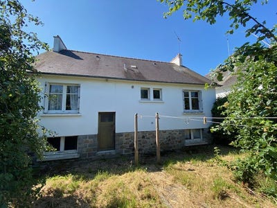 /international/fr/guingamp-brittany-310103446484/