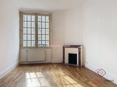 /international/fr/perigueux-aquitaine-310107760595/
