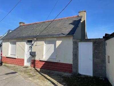 /international/fr/chateauneuf-du-faou-brittany-310100828598/