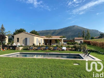 /international/fr/la-roque-esclapon-provence-alpes-cote-d-azur-310101106168/
