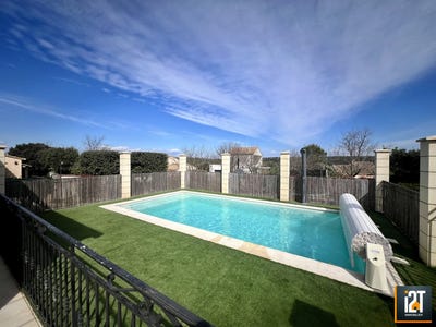 /international/fr/saint-maximin-languedoc-roussillon-310106840070/