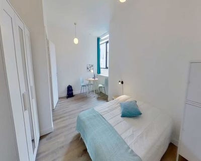 /international/fr/avenue-sainte-anne-asnieres-sur-seine-ile-de-france-310109174891/