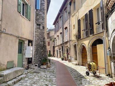 /international/fr/la-turbie-provence-alpes-cote-d-azur-310100578328/