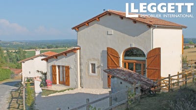 /international/fr/aubeterre-sur-dronne-charente-310097074131/